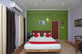 Sara Grand By OYO Rooms