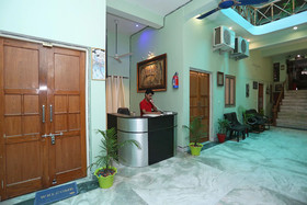 Sara Grand By OYO Rooms
