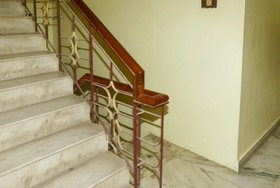 Goroomgo Goverdhan Palace Mathura