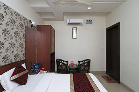 Hotel Tushar Residency