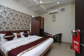 Hotel Tushar Residency