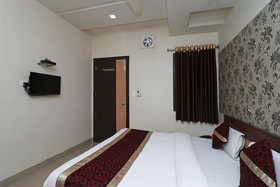 Hotel Tushar Residency