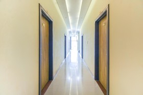 Hotel Yamuna Vilas by OYO Rooms