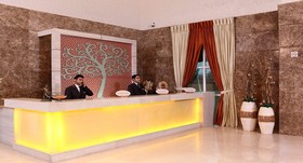 Nidhivan Sarovar Portico