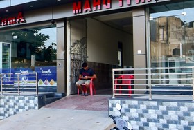 Pushpa Palace Mathura by Goroomgo