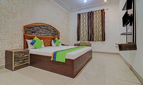 Radha Palace by Treebo Hotels