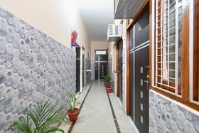 Grand Plaza Highway by OYO Rooms