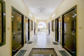 Hotel Dream House by OYO Rooms
