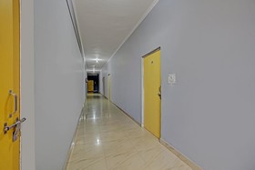 Hotel Grand Blue by OYO Rooms