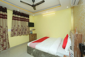 OYO 18597 Satyam