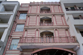 City Stay Hotel