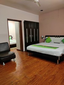 City Stay Hotel