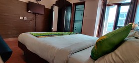 City Stay Hotel