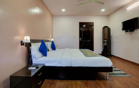 City Stay Hotel