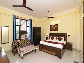 City Stay Hotel by Oyo