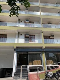 Earth View Residency