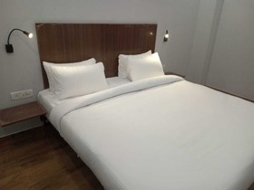 Hotel Admire Inn By F9 Hotels