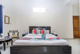 Hotel Ashray by FabHotels