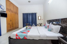 Hotel Ashray by FabHotels