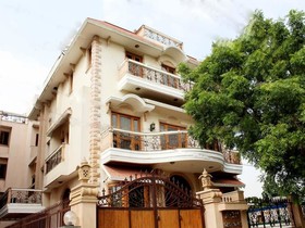 Hotel Ashray by OYO Rooms