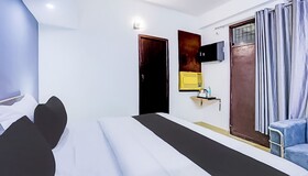 Hotel Atharv