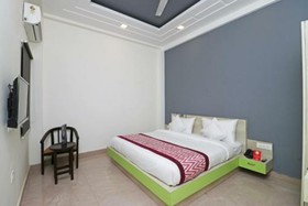 Hotel Cladis Noida Sector 15