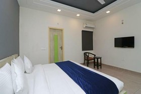 Hotel Cladis Noida Sector 15