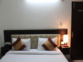 Hotel Noida International