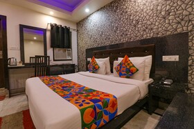 Hotel Noida Saffron & Banquets By FabHotels