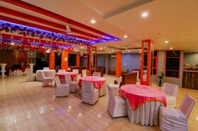 Hotel Noida Saffron & Banquets By FabHotels