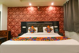 Hotel Noida Saffron & Banquets By FabHotels