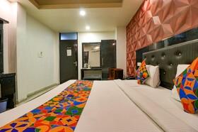 Hotel Noida Saffron & Banquets By FabHotels