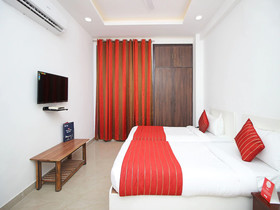 Hotel Petals Inn by OYO Rooms
