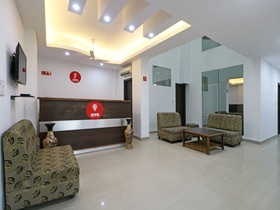 Hotel Petals Inn by OYO Rooms