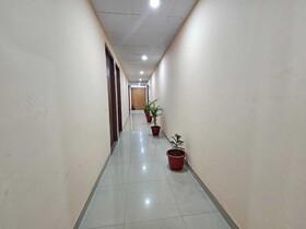 Hotel Vistacrest Noida Sector 104