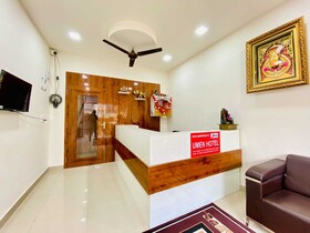 Hotel Vistacrest Noida Sector 104