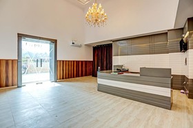 OYO TOWNHOUSE 390 The Madhav Sector 58 Noida