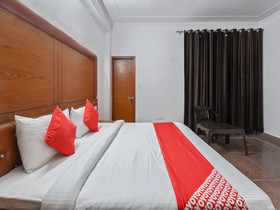 Rg Corporate Suites By OYO Rooms