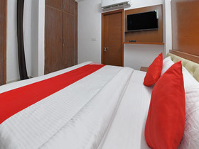 Rg Corporate Suites By OYO Rooms