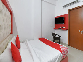 Rg Corporate Suites By OYO Rooms