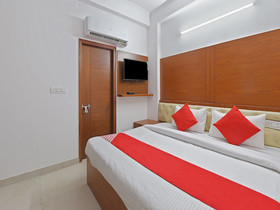 Rg Corporate Suites By OYO Rooms