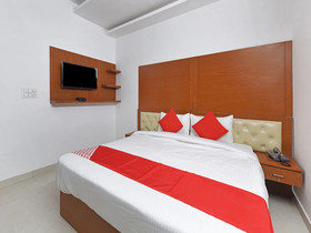 Rg Corporate Suites By OYO Rooms