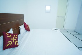 Roomshala Hotel Royal Galaxy