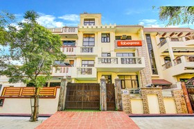 Royal Ashray by Fab Hotels