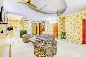 Royal Ashray by Fab Hotels