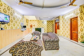 Royal Ashray by Fab Hotels