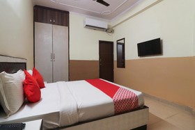Royal Residency by OYO Rooms