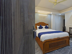 SilverKey Executive Stays 24038 B-56 Sector 22