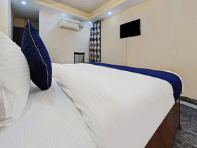 SilverKey Executive Stays 24038 B-56 Sector 22