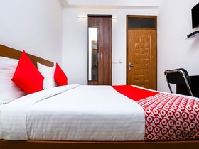 Sky Height Residency By OYO Rooms